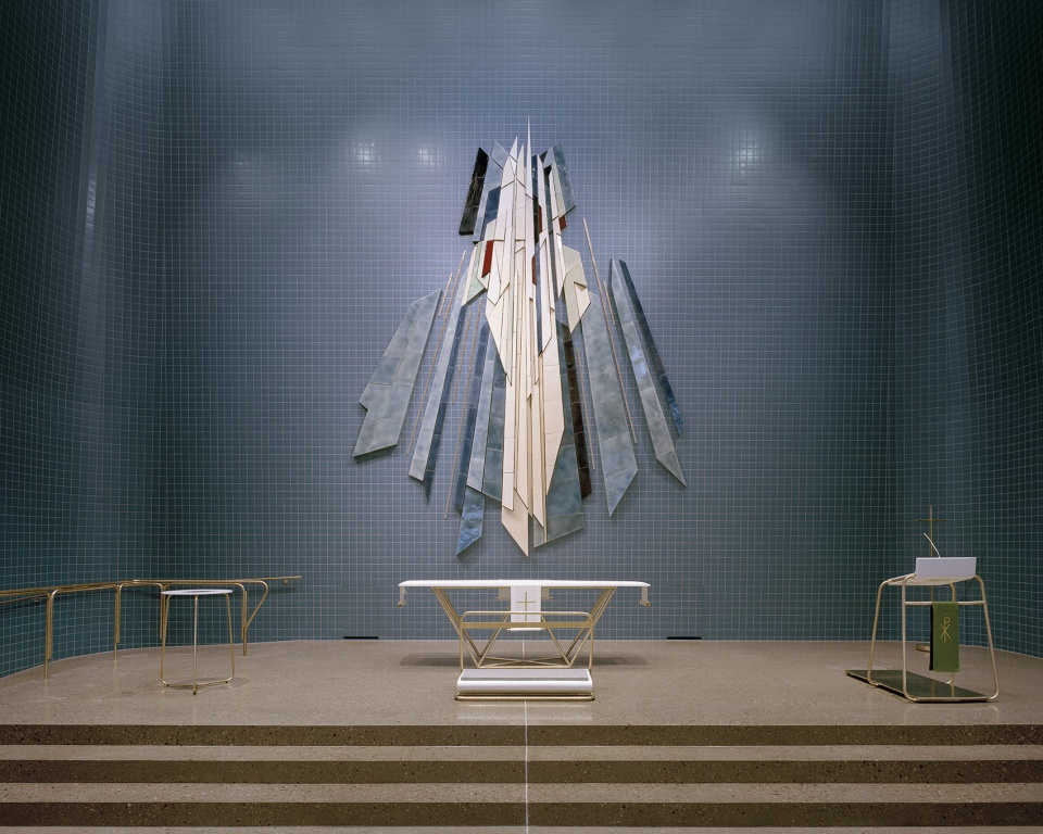 gooood archive altars in modern churches
