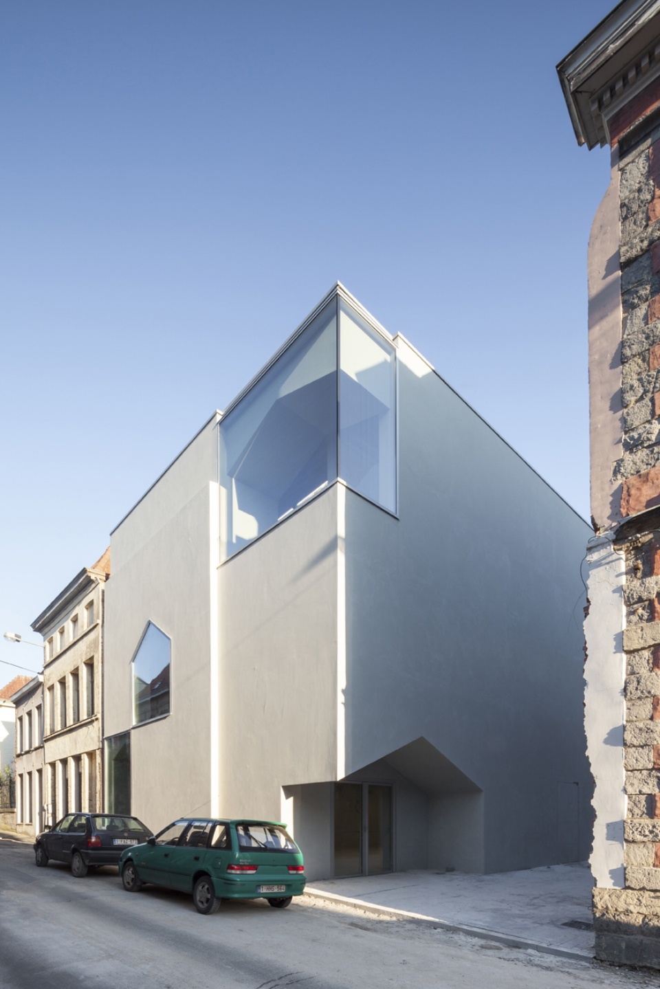 architecture faculty in tournai by aires mateus