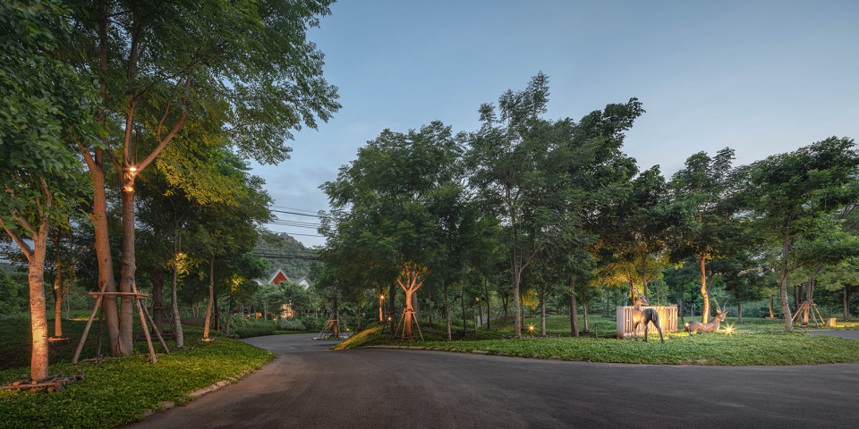 landscape design of hotel labaris khao yai by shma