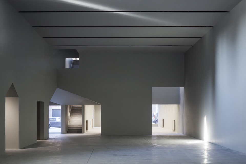 architecture faculty in tournai by aires mateus