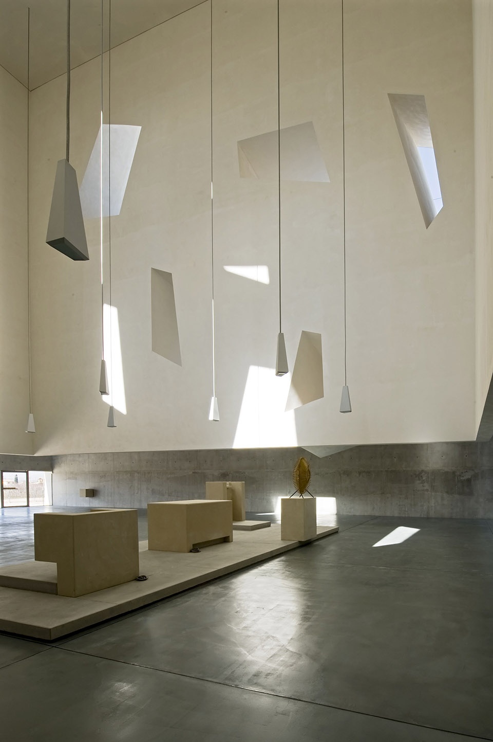 gooood archive altars in modern churches