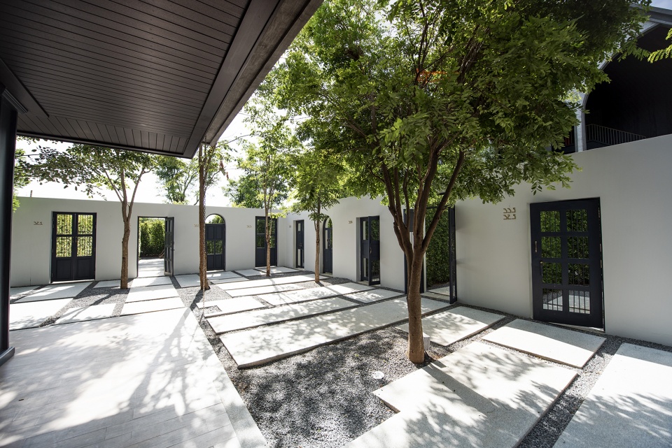 landscape design of hotel labaris khao yai by shma