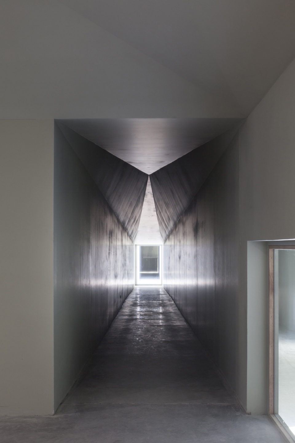 architecture faculty in tournai by aires mateus