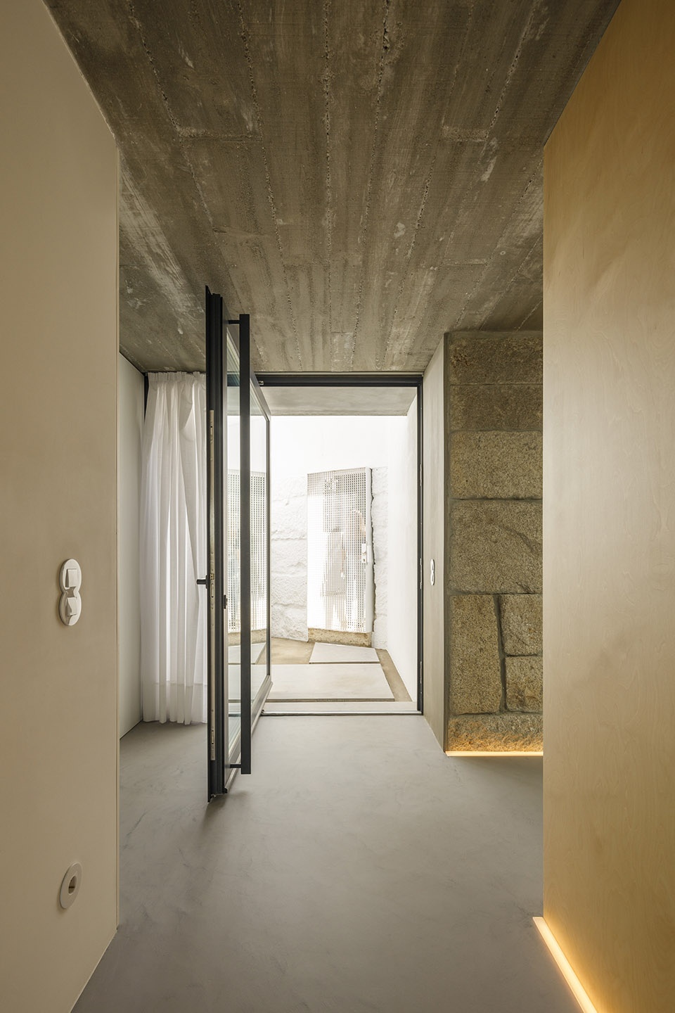 CASA RIO PAULO MERLINI architects