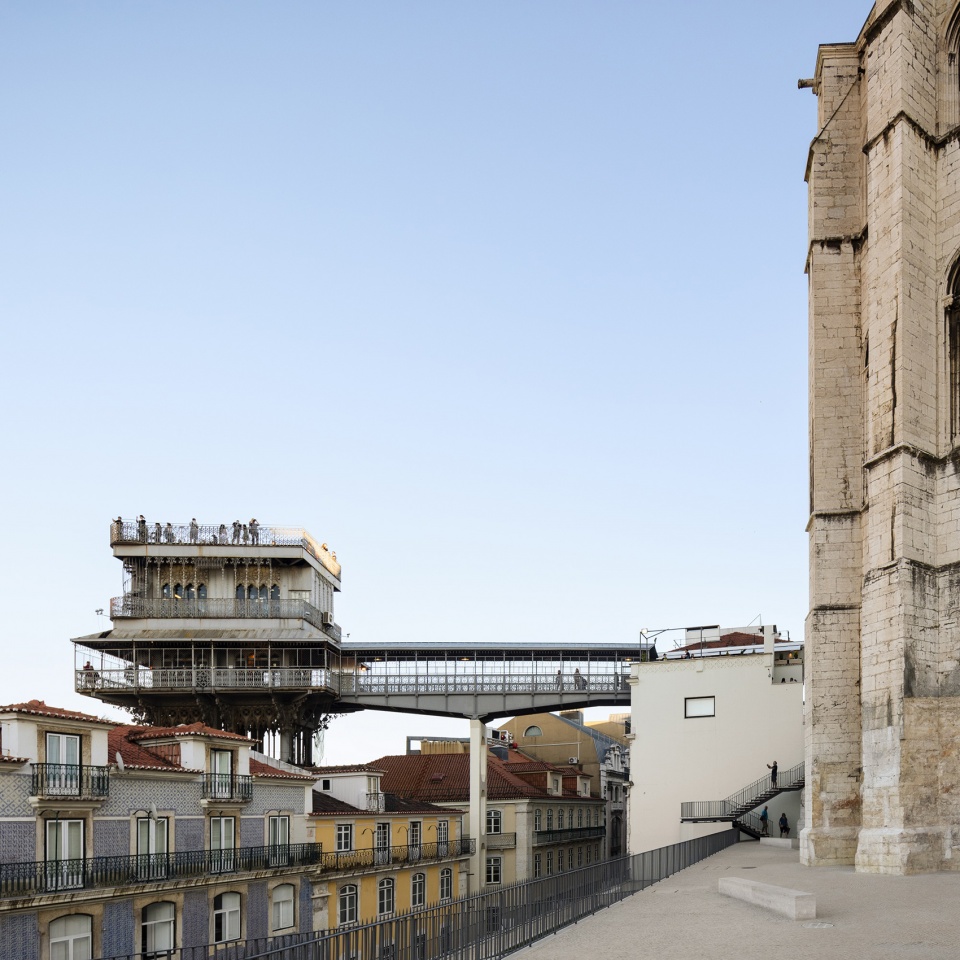 chiado public space by carlos castanheira