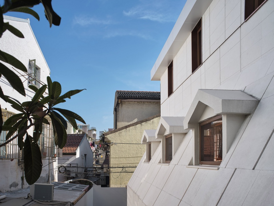 Office villa renovation in FFC Shanghai HCCH Studio