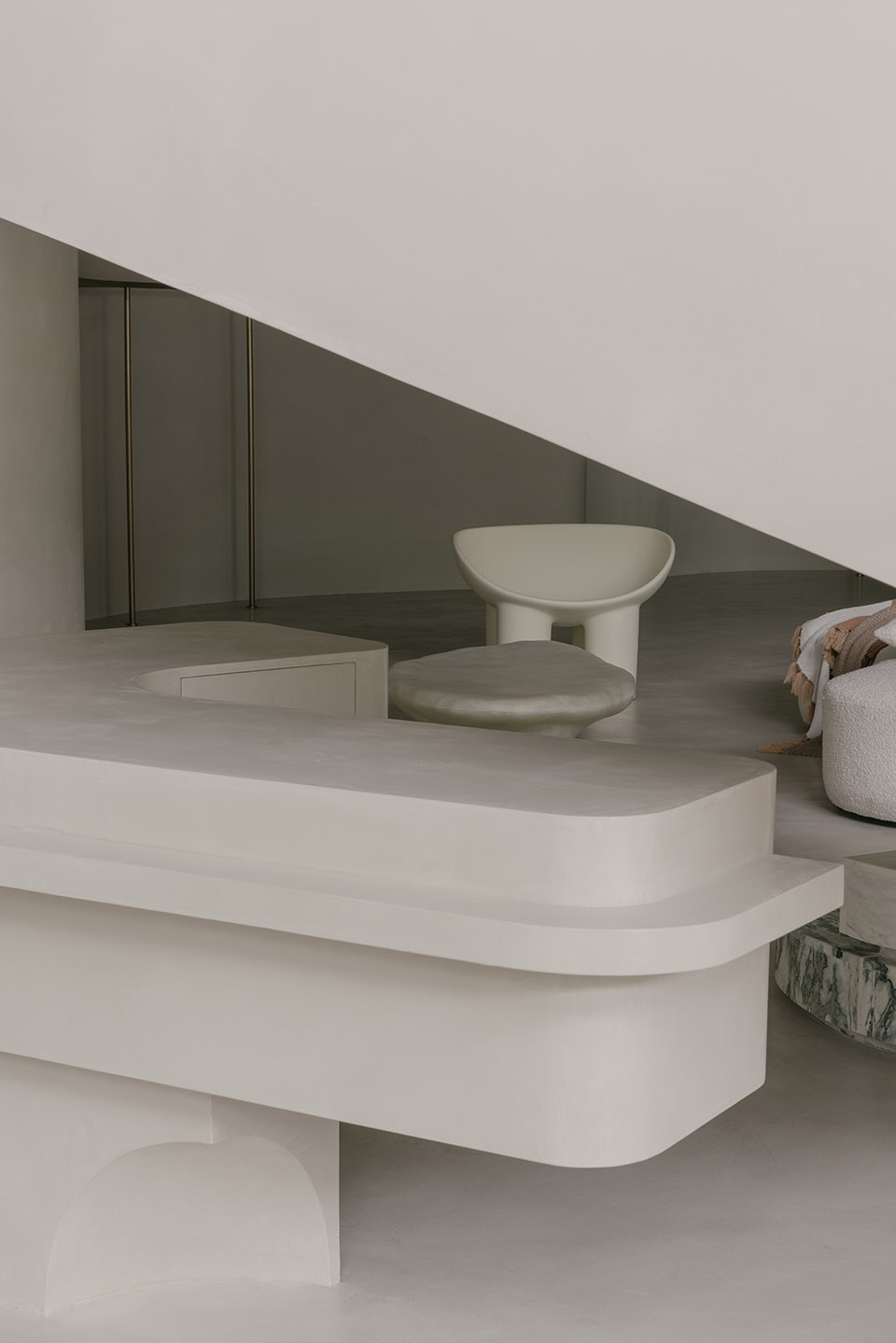 Zhi Yi mountain soil Interior Design