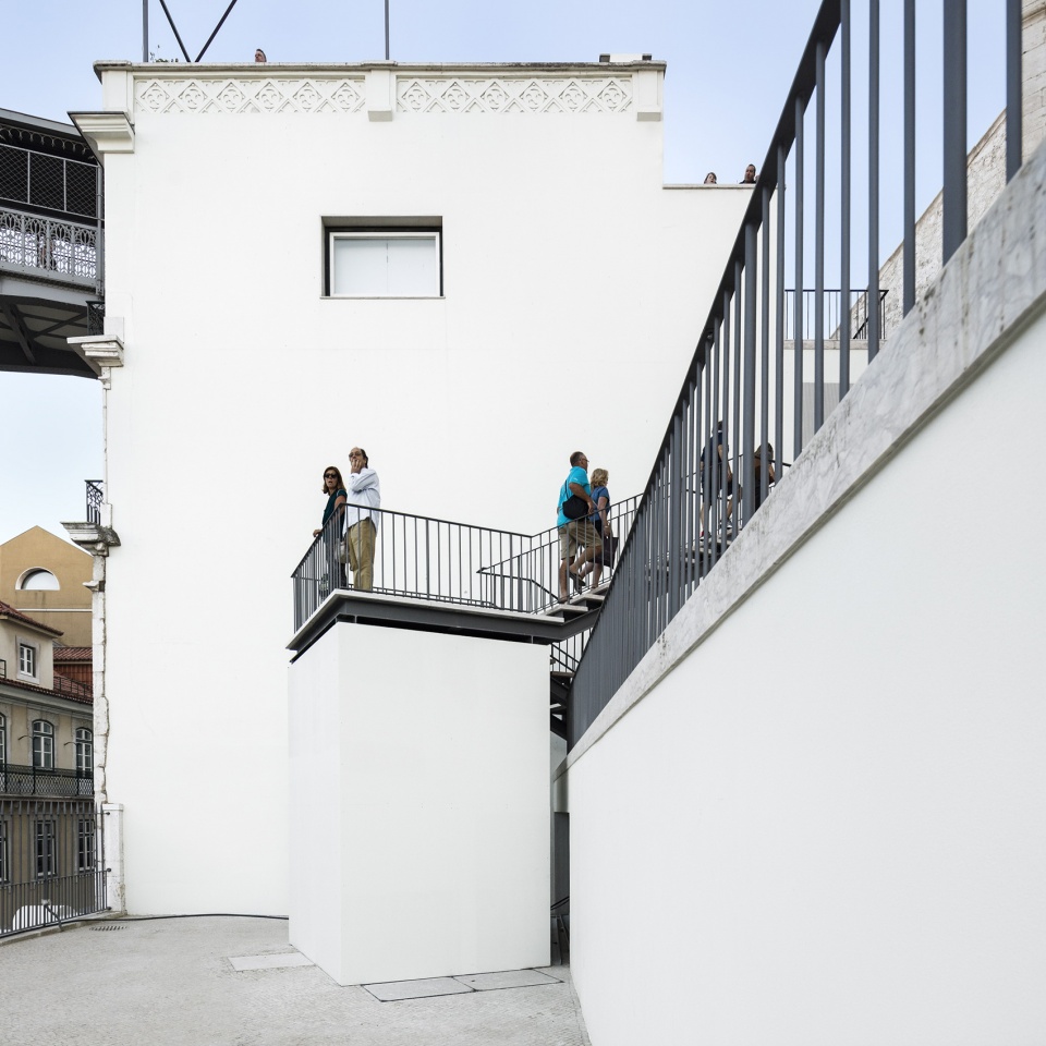 chiado public space by carlos castanheira