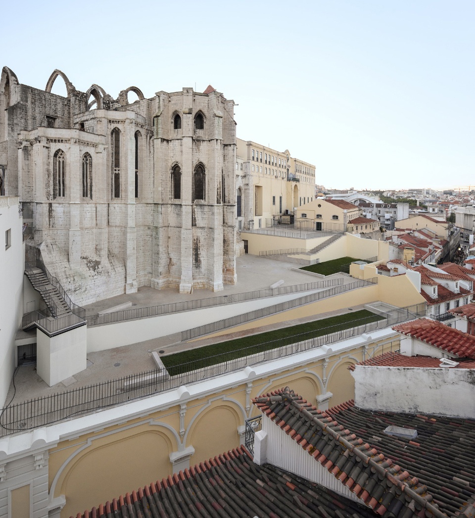chiado public space by carlos castanheira 1