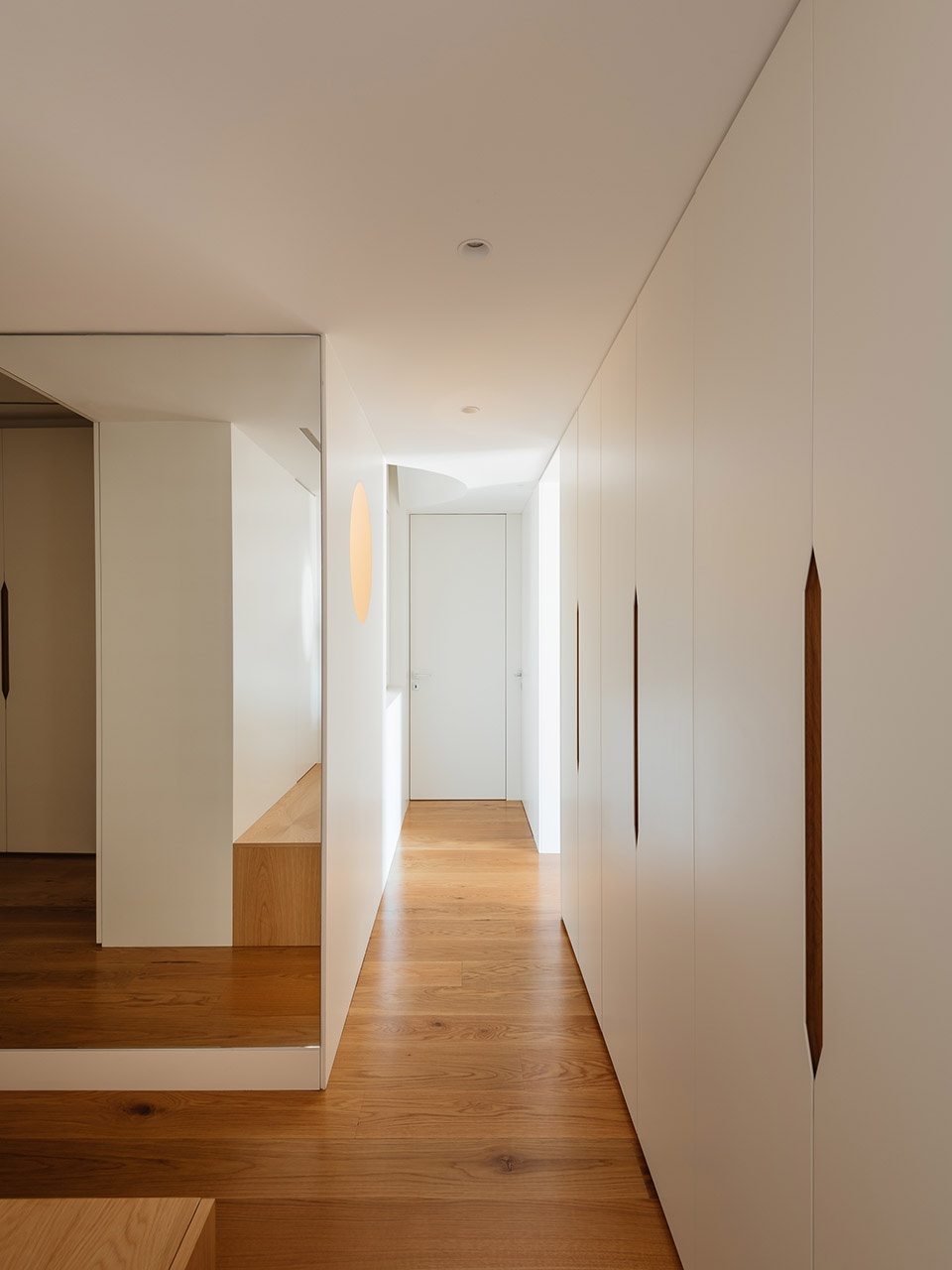 building in costa do castelo by aurora arquitectos