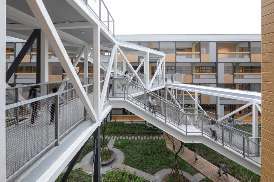 Huazhan Campus of Shanghai Gaoan Road No. 1 Primary School Scenic Architecture Office
