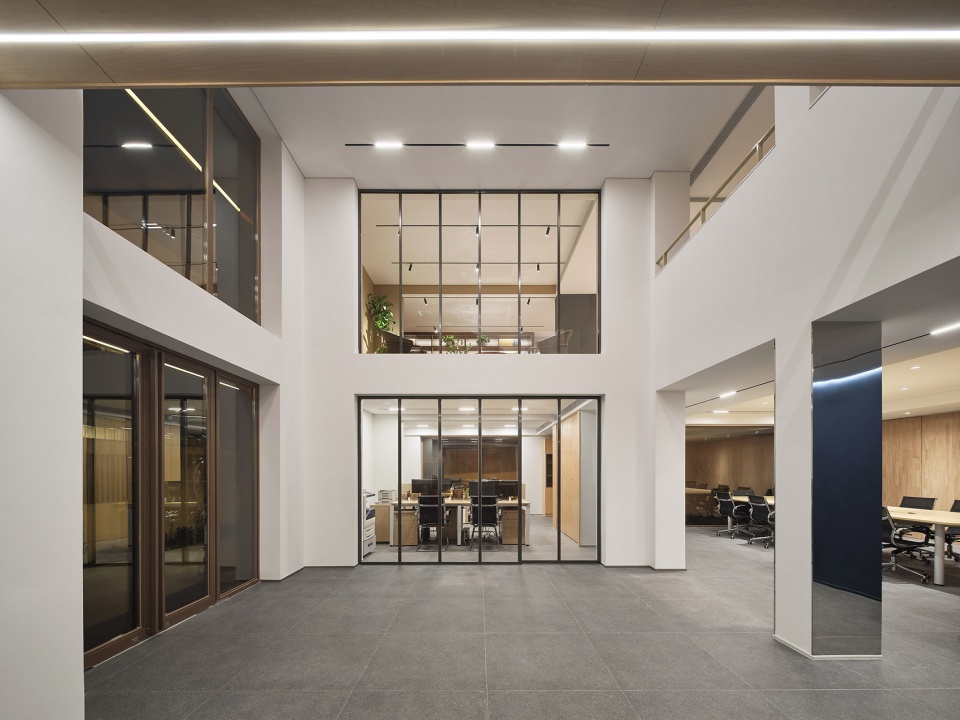 Office villa renovation in FFC Shanghai HCCH Studio