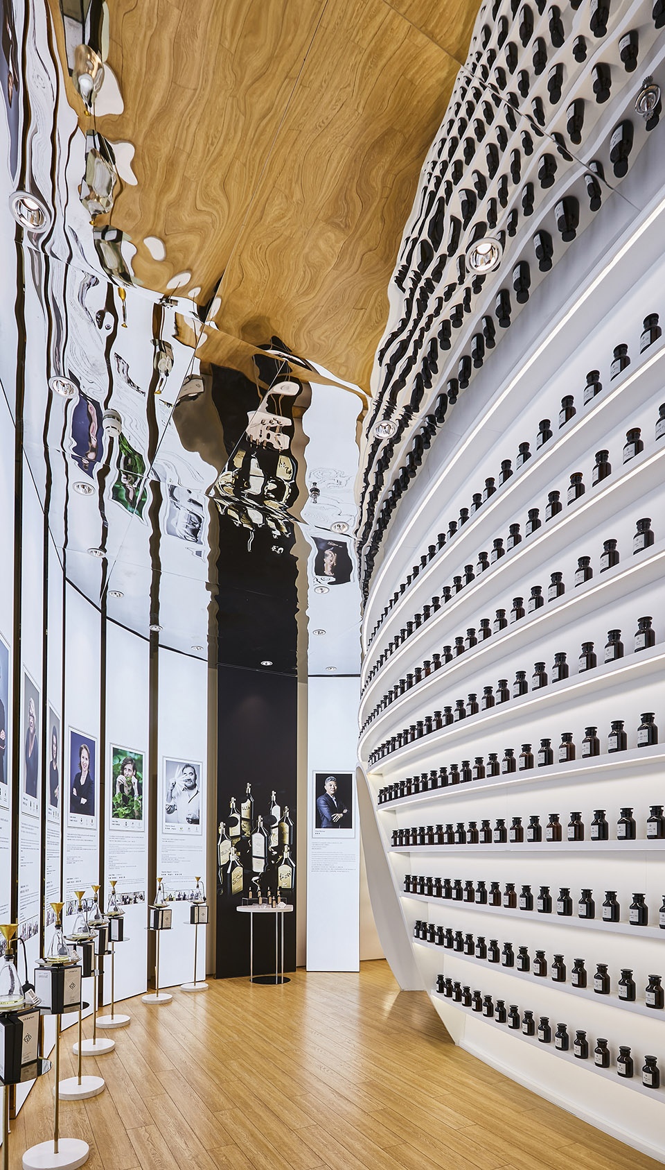 VIVINEVO fragrance art gallery SODA