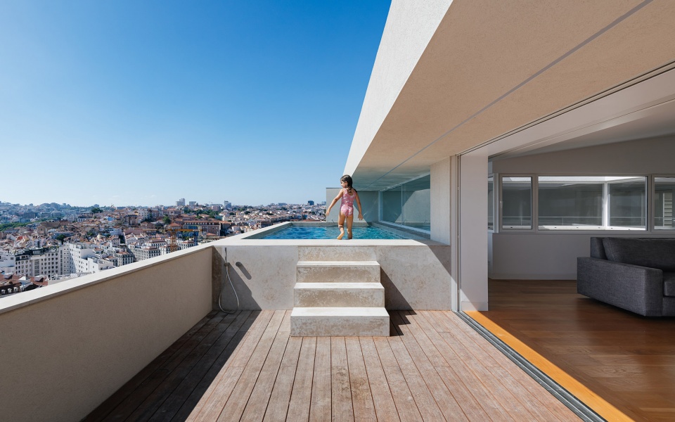 building in costa do castelo by aurora arquitectos