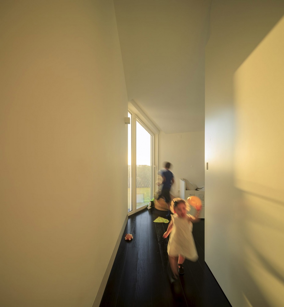 mafra house by joao tiago aguiar