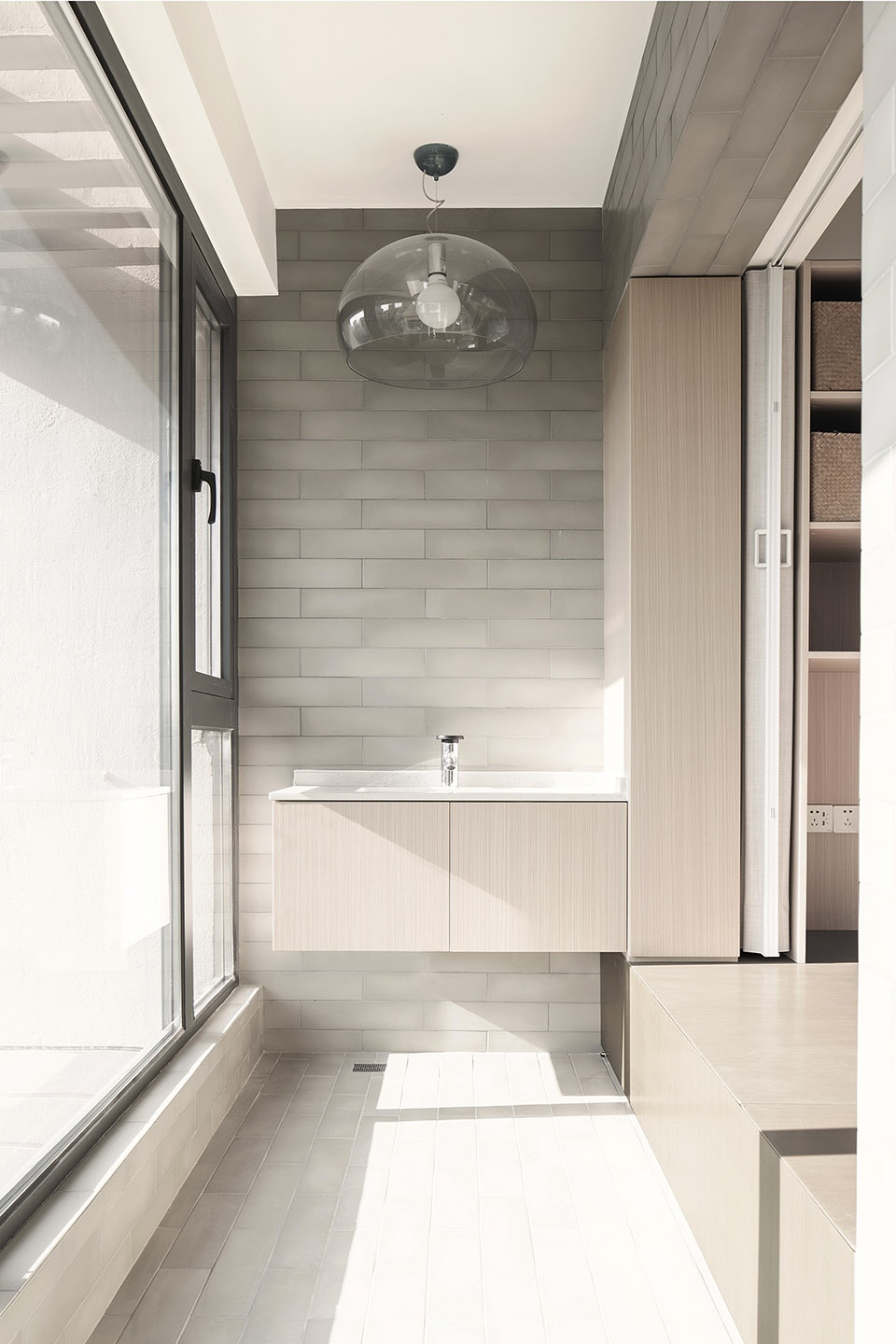 Turbine Apartment QISI DESIGN