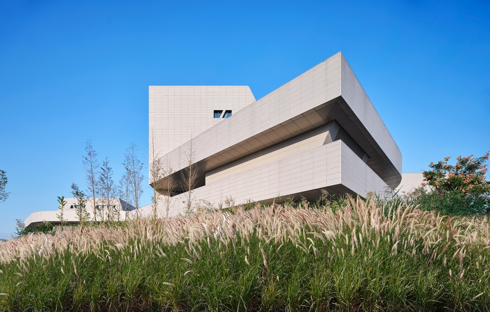 Huangyan Intelligent Moulding Community Center TJAD