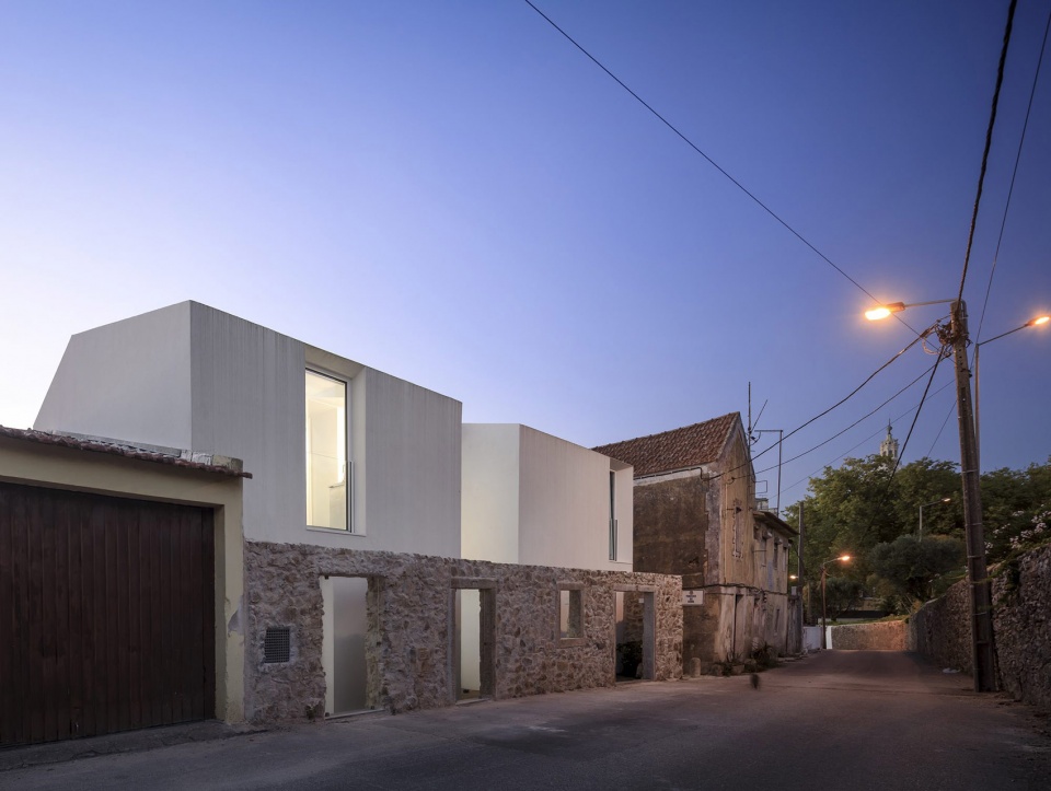 mafra house by joao tiago aguiar