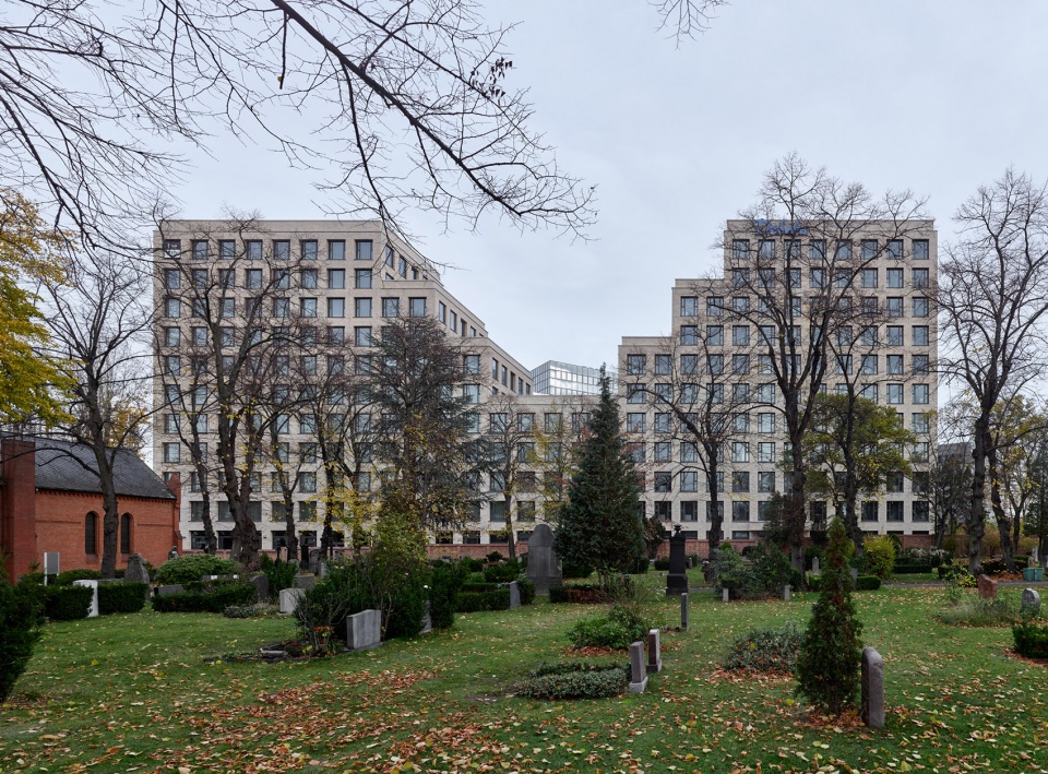 hotel and office building werdauer weg berlin by max dudler