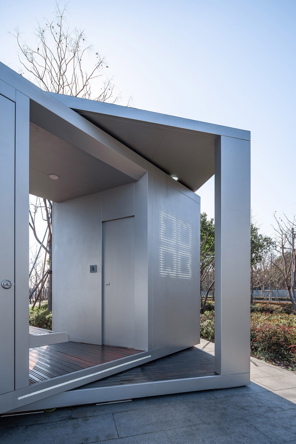 rotatable security kiosk china by nan architects