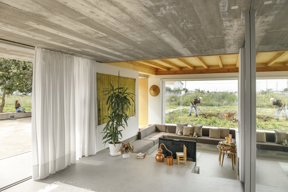 CASA RIO PAULO MERLINI architects