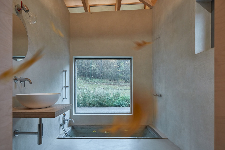 house lo czech republic by atelier lina bellovicova