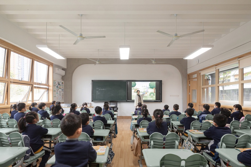 Huazhan Campus of Shanghai Gaoan Road No. 1 Primary School Scenic Architecture Office