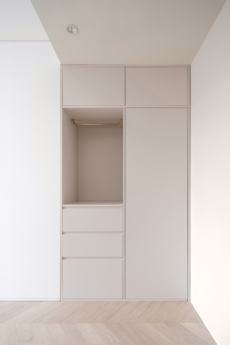 Turbine Apartment QISI DESIGN