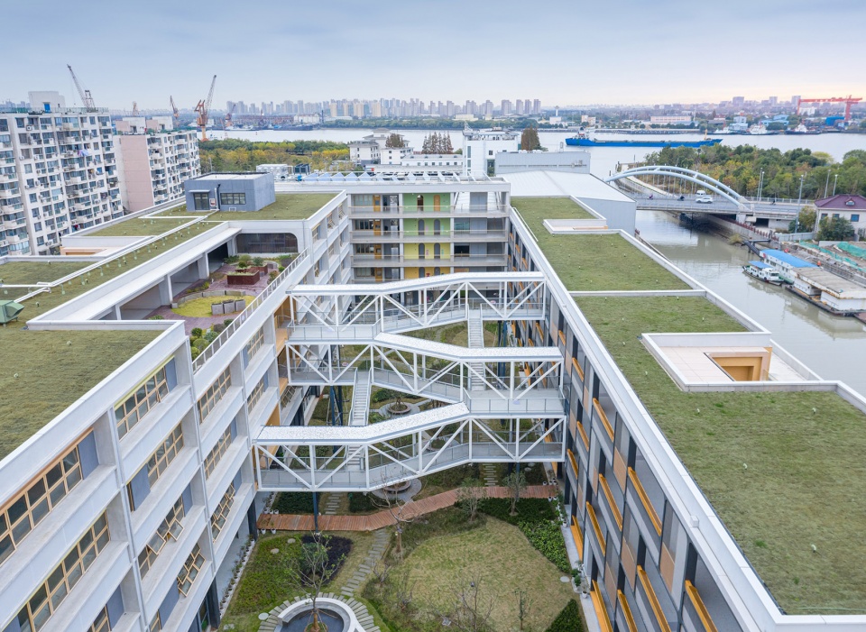 Huazhan Campus of Shanghai Gaoan Road No. 1 Primary School Scenic Architecture Office