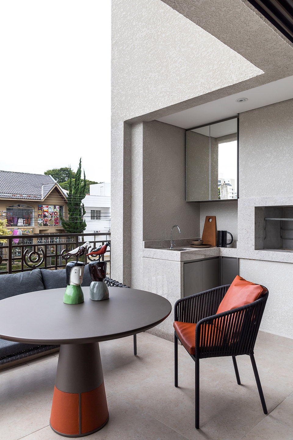 iong house brazil by tn arquitetura