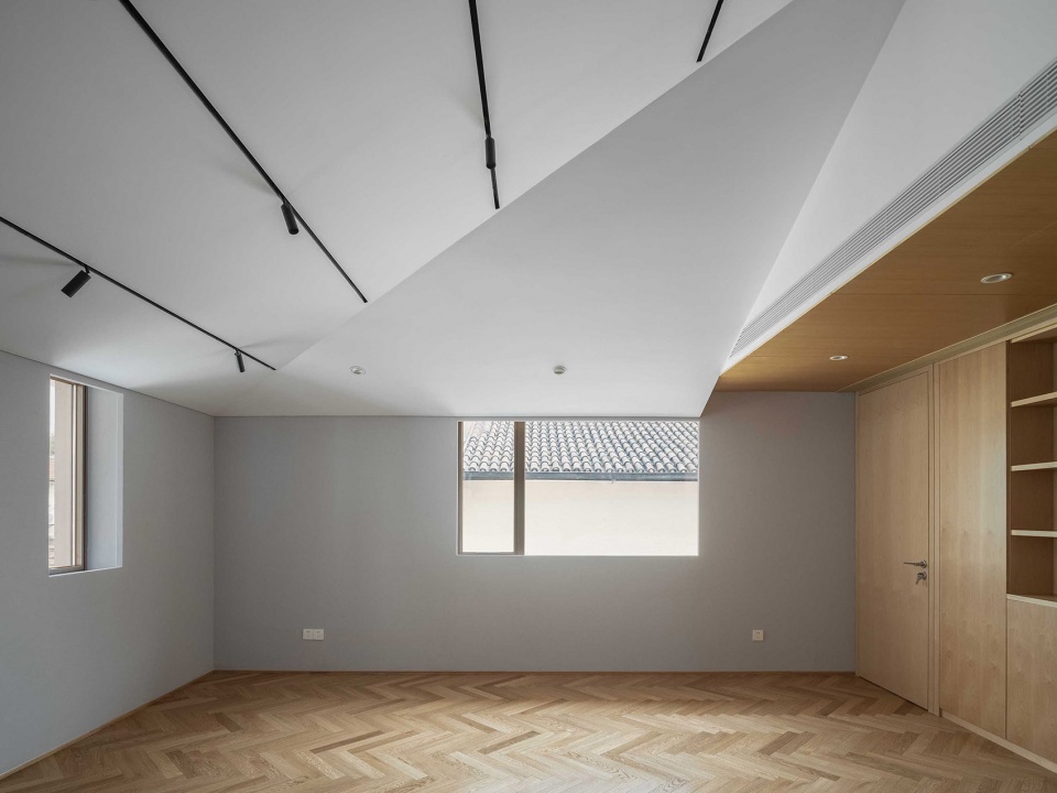 Office villa renovation in FFC Shanghai HCCH Studio
