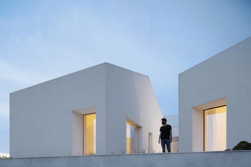 CASA RIO PAULO MERLINI architects