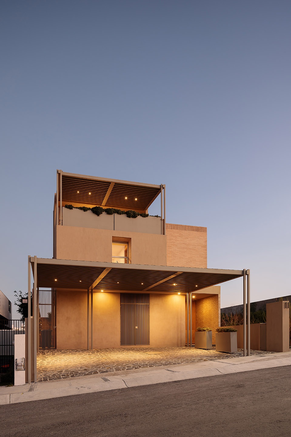 Casa Yavia by Intersticial Arquitectura