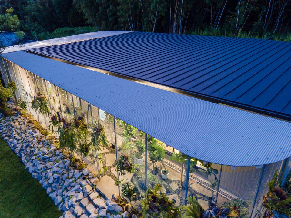 house os by 1 1 architects