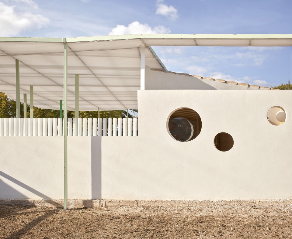 Las cuadras by Estudio ji Arquitectos