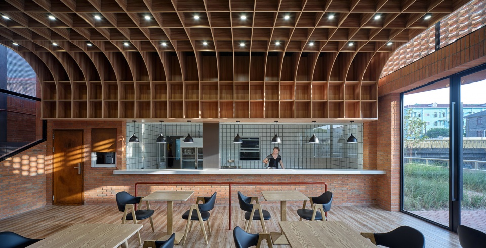 No 502 Binchuan Road Yuexiang Senile Canteen China by Oumoumou