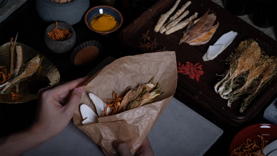 Scents of Dao by A Work of Substance
