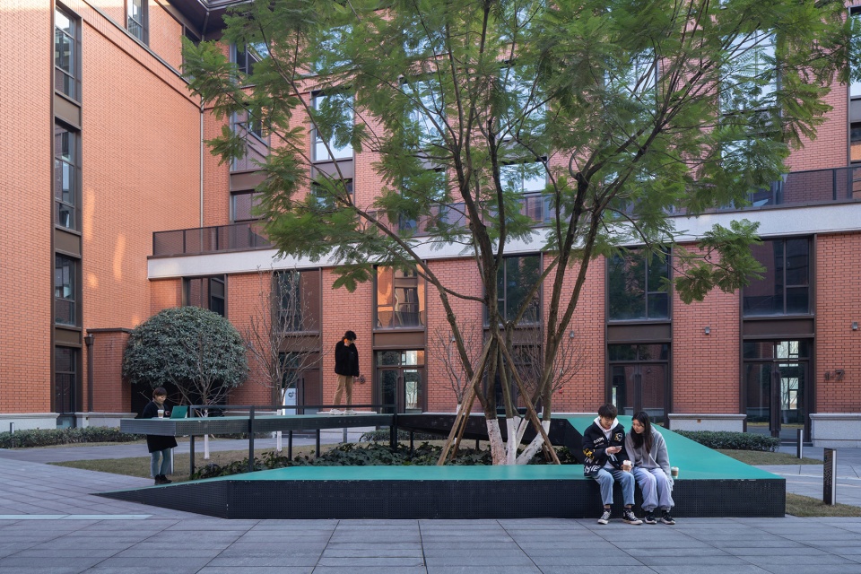 landscape of chongqing zhongrui industrial park by wtd