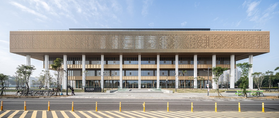 tainan public library by mecanoo mayu architects