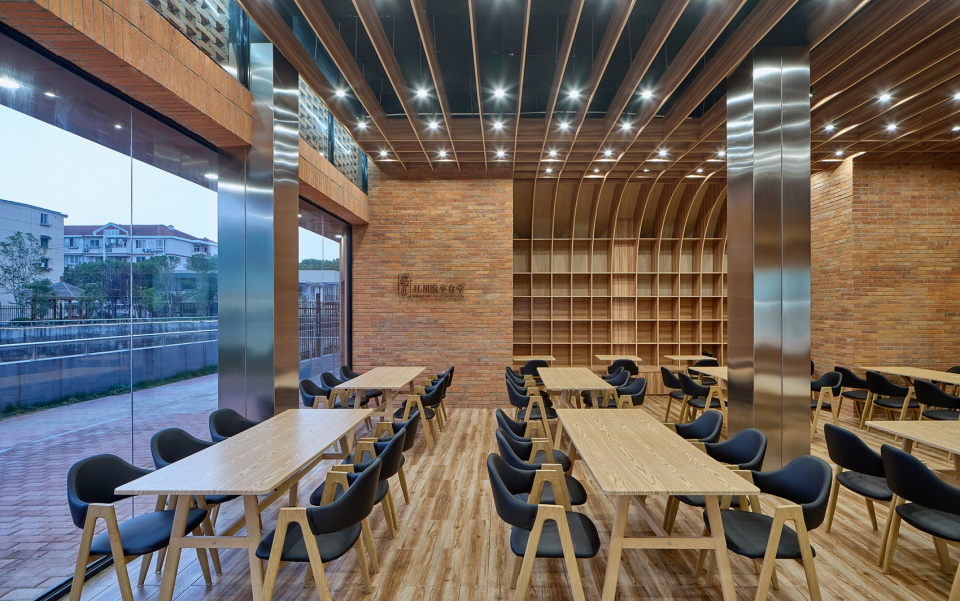 No 502 Binchuan Road Yuexiang Senile Canteen China by Oumoumou