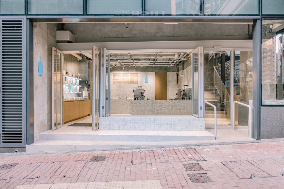 blue bottle coffee hong kong cafe by schemata architects