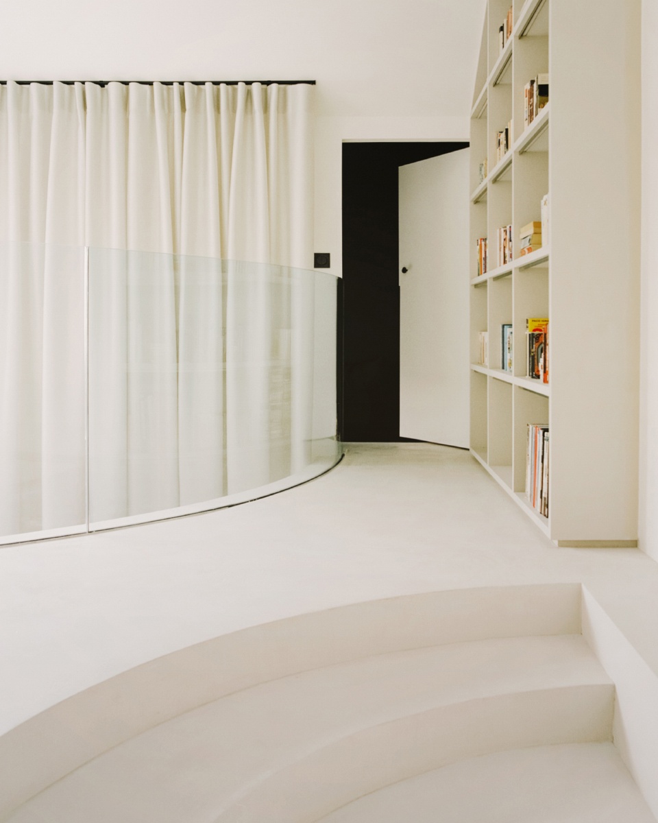 the island house by clement lesnoff rocard gil percal architect