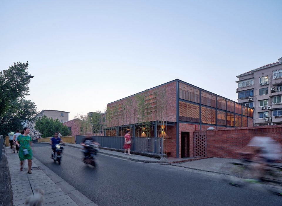 No 502 Binchuan Road Yuexiang Senile Canteen China by Oumoumou