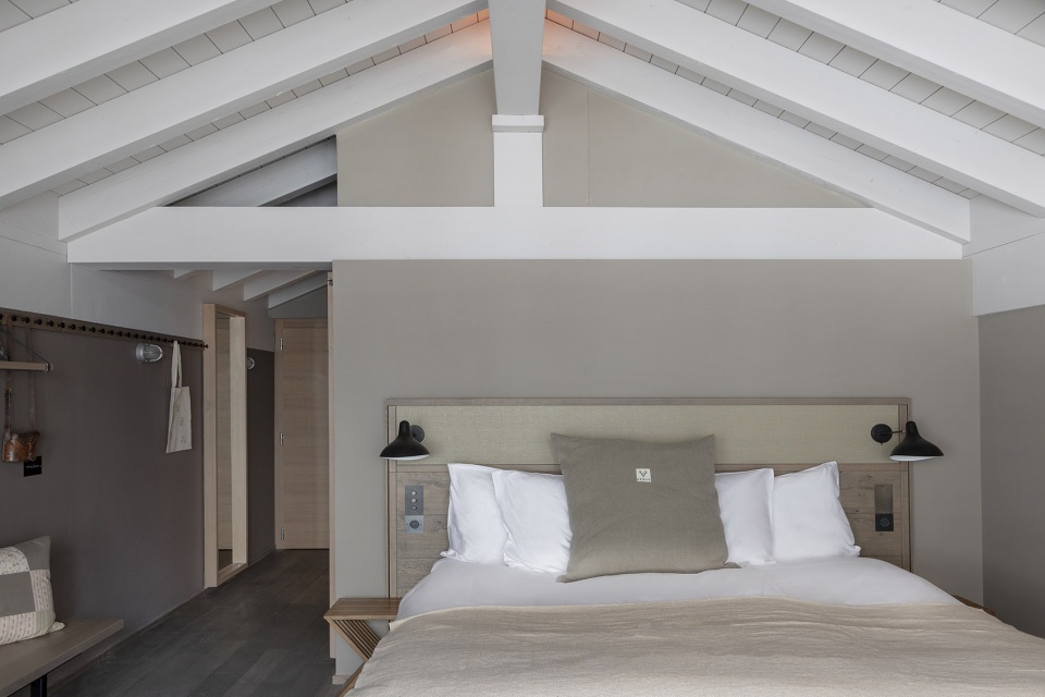 Zermatt s Cervo Mountain Resort by Dreimeta design studio