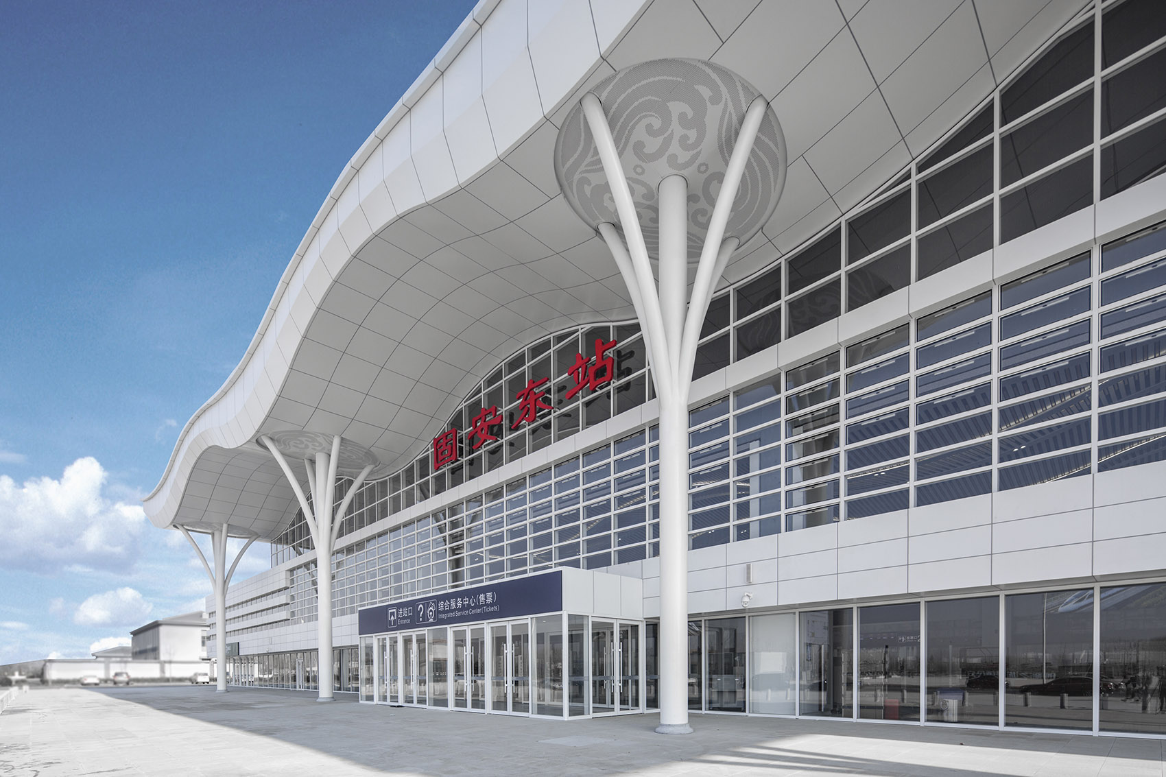 地域文化的双重表达:固安东站,霸州北站高铁站房室内设计 / ccdi 卝智