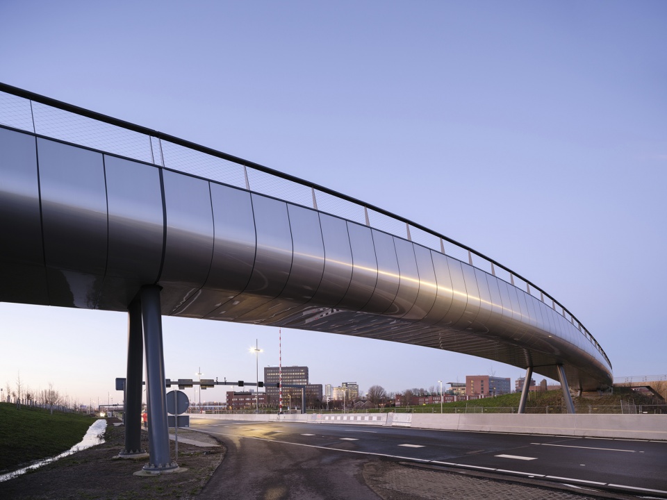 rotterdamsebaan facilities by benthem crouwel architects paul de ruiter architects