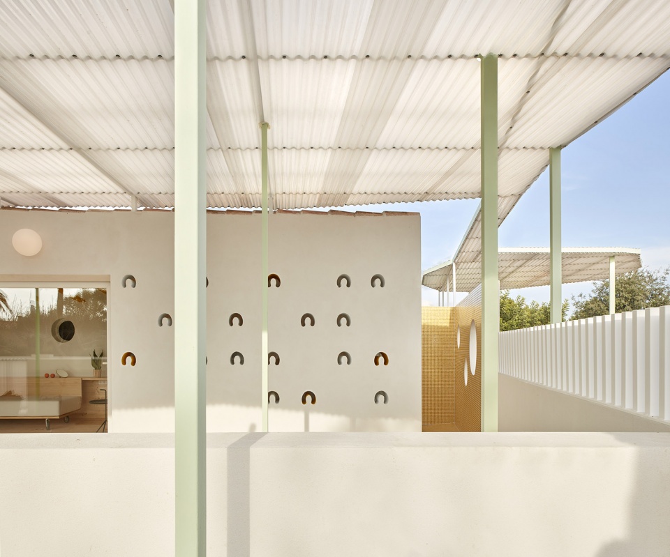 Las cuadras by Estudio ji Arquitectos