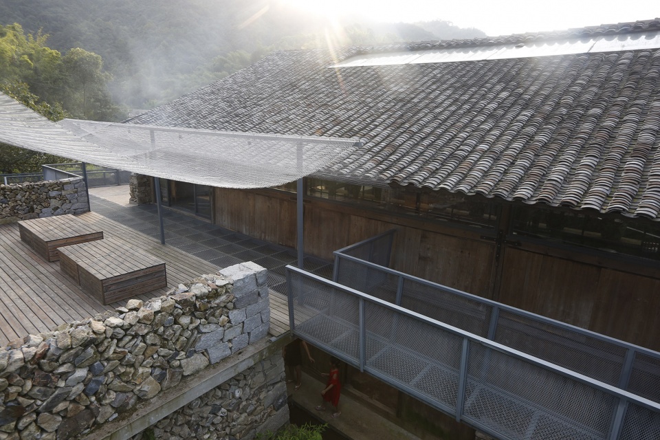 Xiao ao Zhongtong cultural station China by Johnson Design