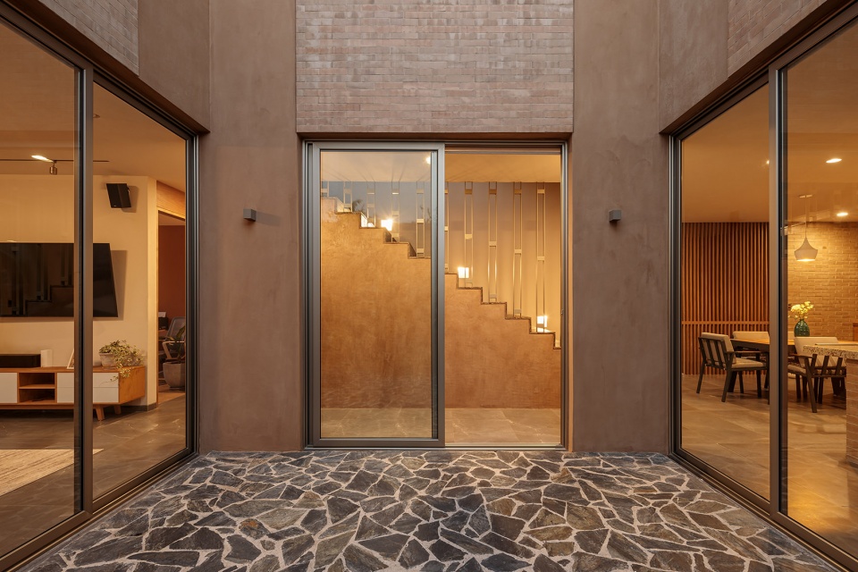 Casa Yavia by Intersticial Arquitectura