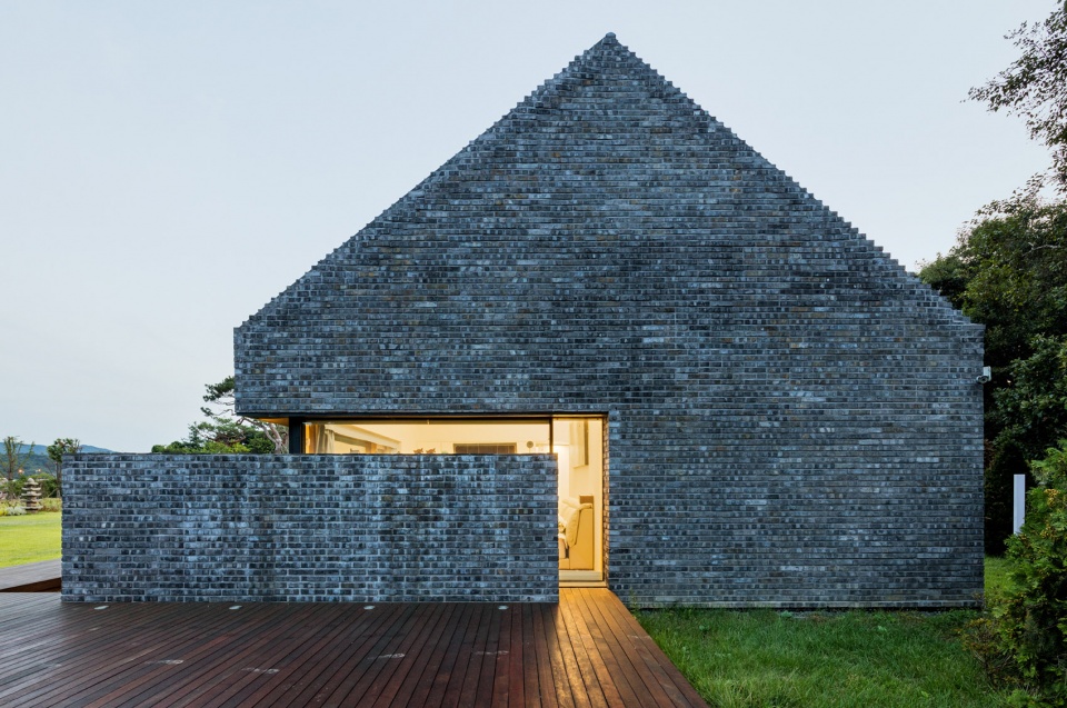 DIASPORA by L EAU design